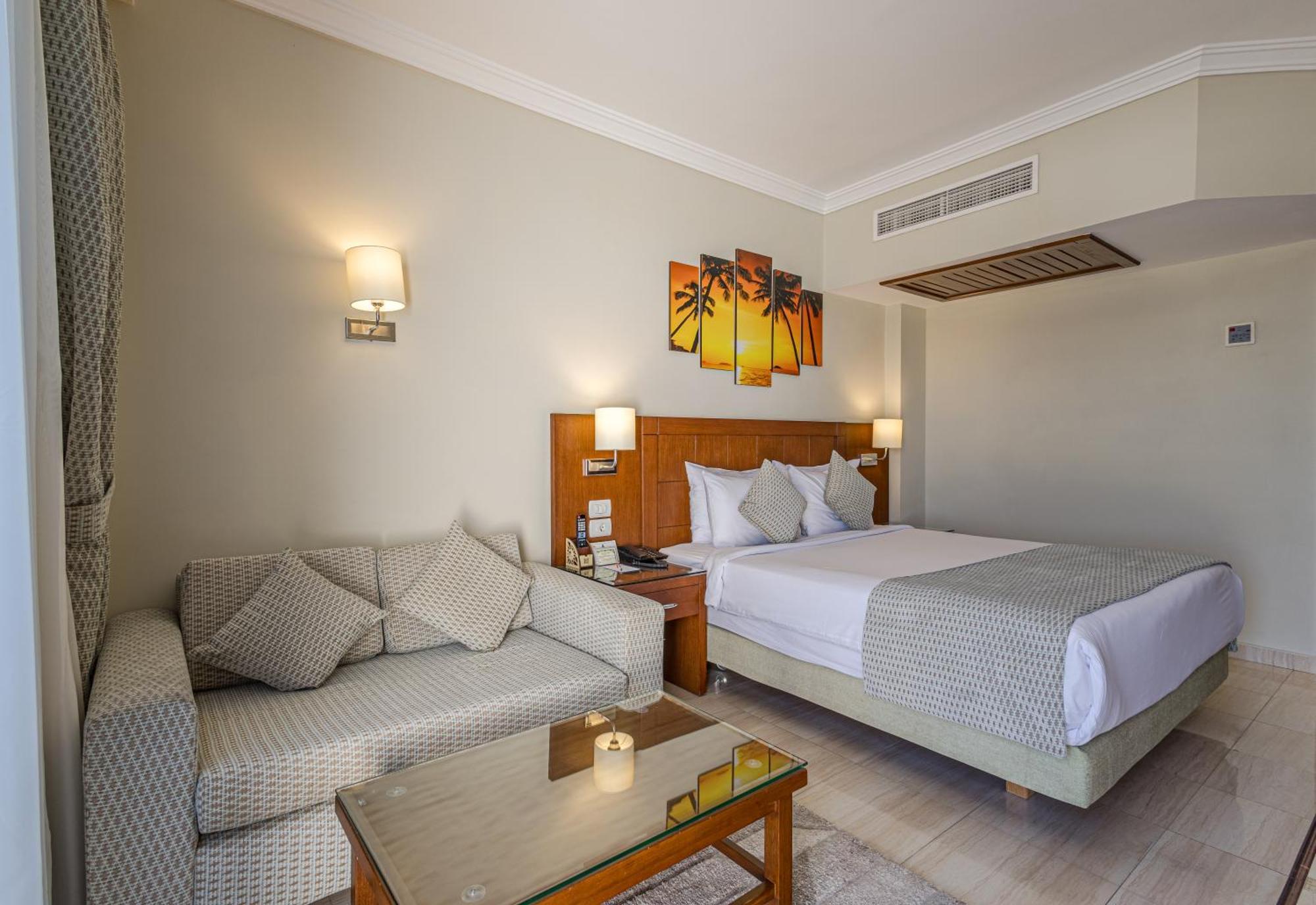Sultan Gardens Resort Sharm El-Sheikh Exterior foto A room at the hotel