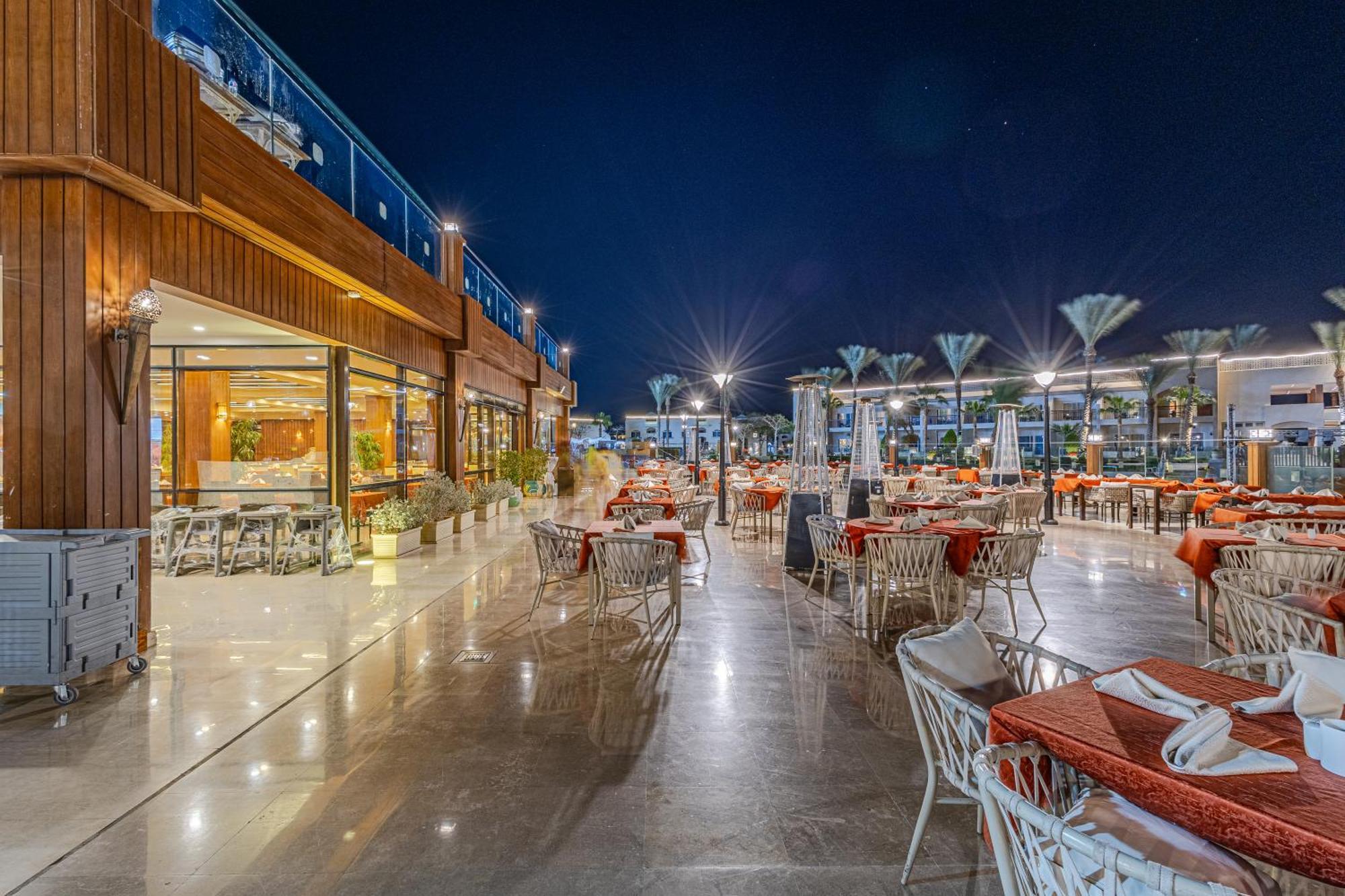 Sultan Gardens Resort Sharm El-Sheikh Exterior foto The Terrace at the Grand Hotel
